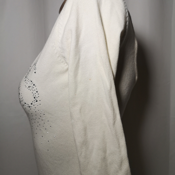 GUESS. White Sweater. Small. - Picture 5 of 9